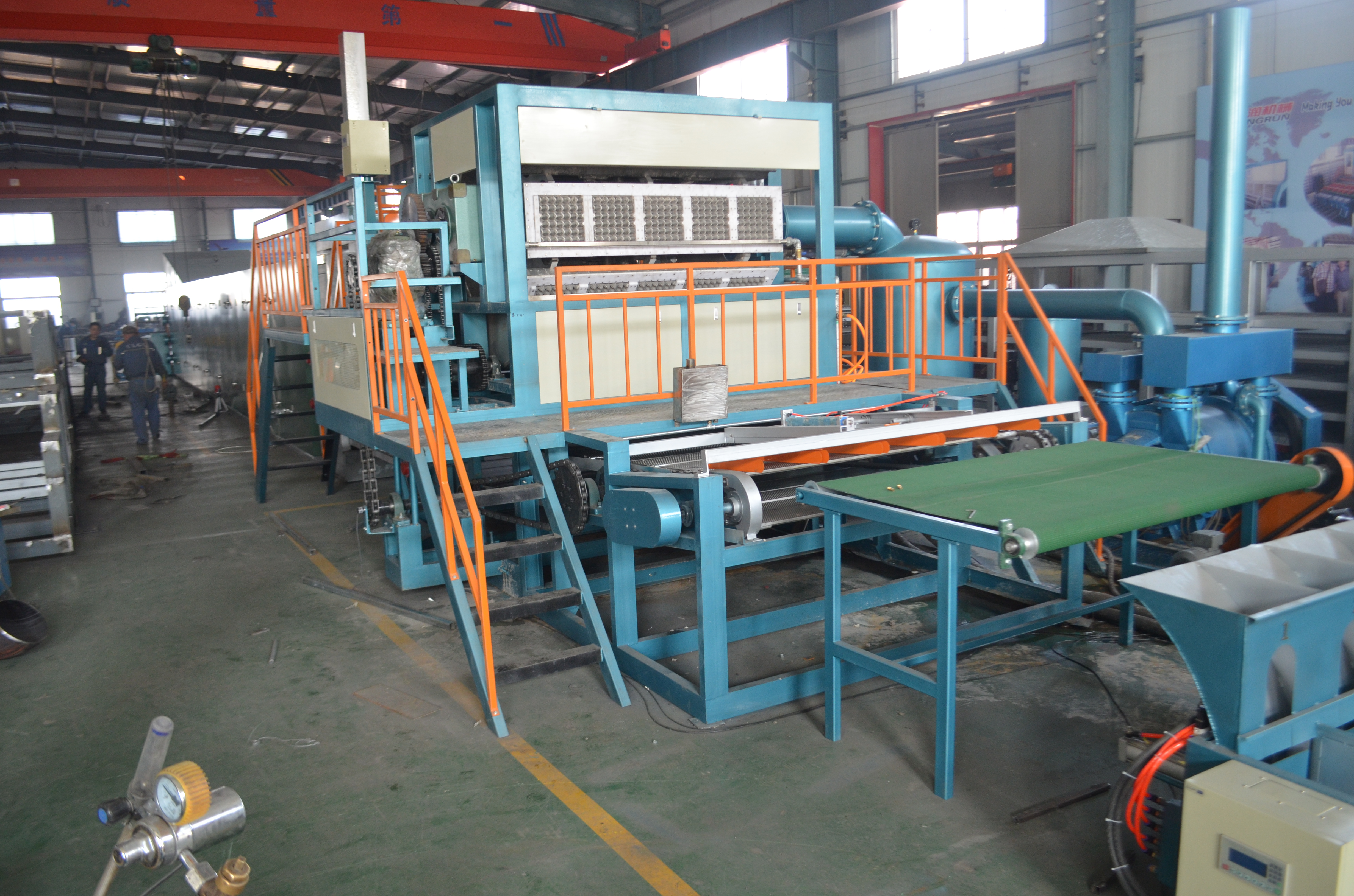 蛋托機(jī)、蛋托生產(chǎn)線(xiàn)、雞蛋托盤(pán)機(jī)，請(qǐng)致電宏潤(rùn)包裝